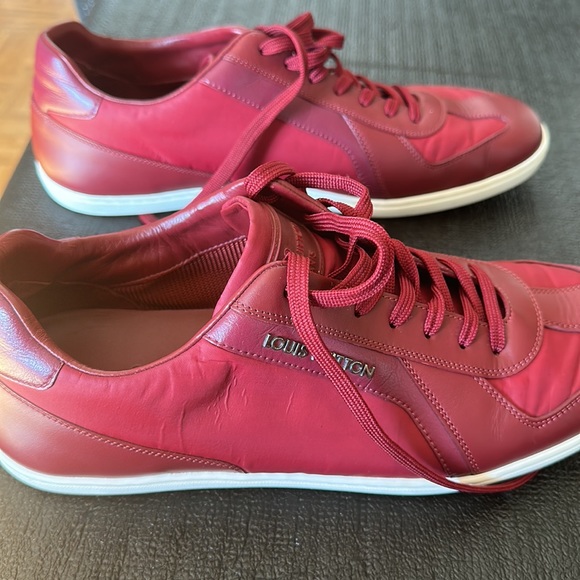 Louis Vuitton - Picture 3 of 7